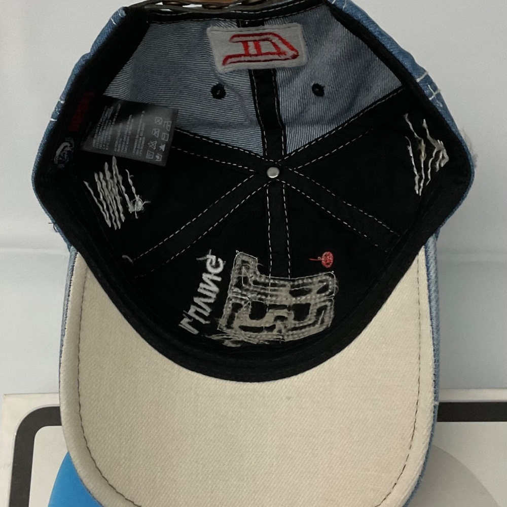 Diesel Cap. - Picture 5 of 7